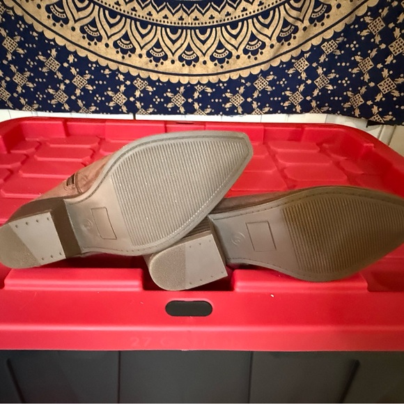 SM New York Chocolate Brown Ankle Booties - Picture 3 of 5